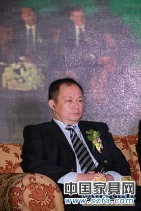 盛家家居董事長(zhǎng)、中國家具銷售商聯(lián)合會(huì)會(huì)長(zhǎng)曾震宇