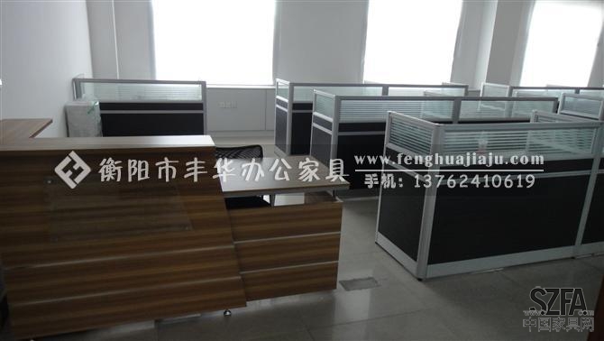 衡陽市豐華辦公家具，專業做各類辦公屏風，辦公屏風組合